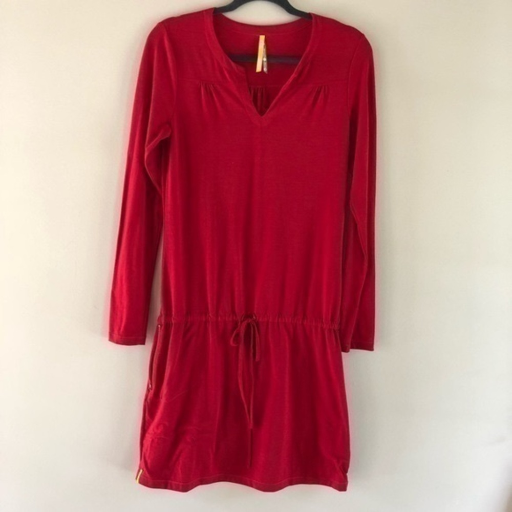 LoLe red V-neck drawstring waist long sleeves